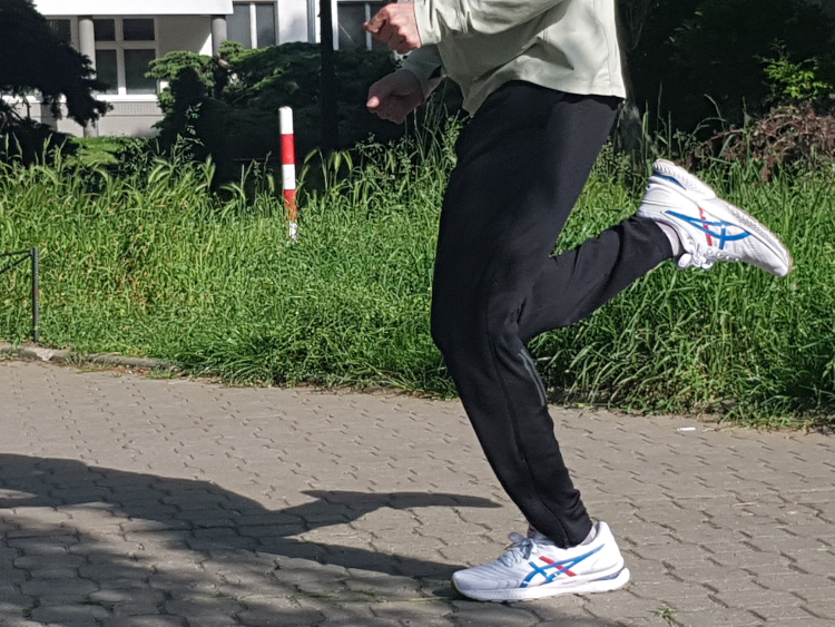 ASICS GEL-NIMBUS 22 RETRO TOKYO 1011A780-100
