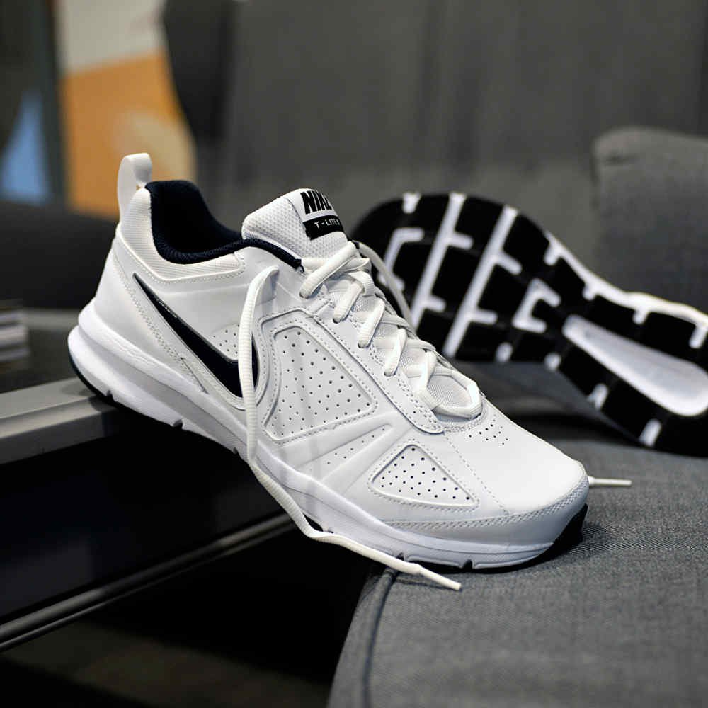 nike t-lite xi white nike t-lite xi white
