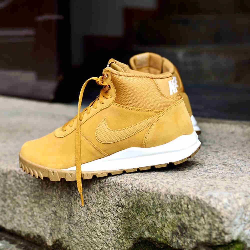 nike hoodland suede haystack nike hoodland suede haystack