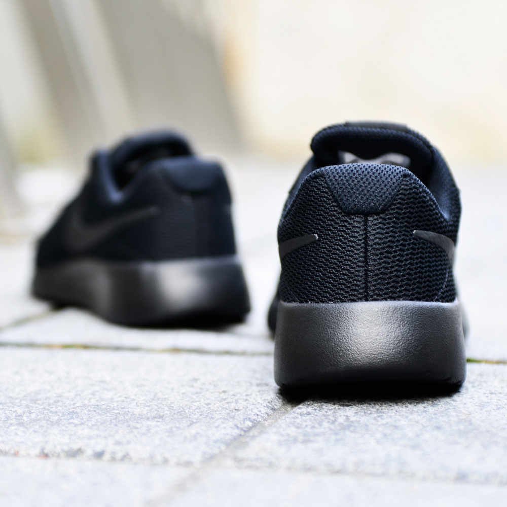 nike tanjun (gs) czarne nike tanjun (gs) czarne