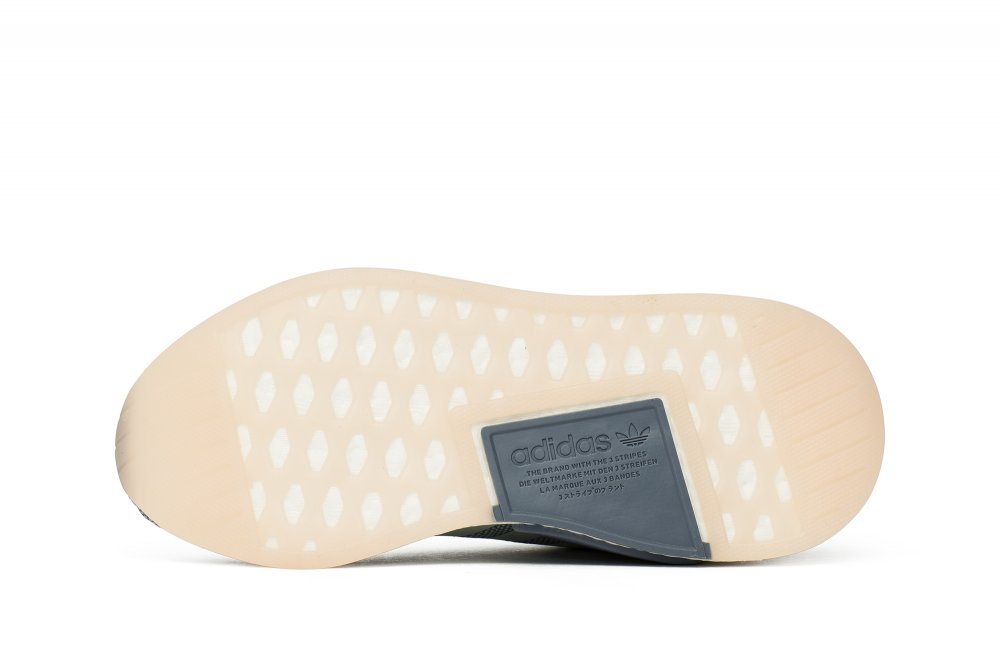adidas nmd r2 w (cq2010) adidas nmd r2 w (cq2010)