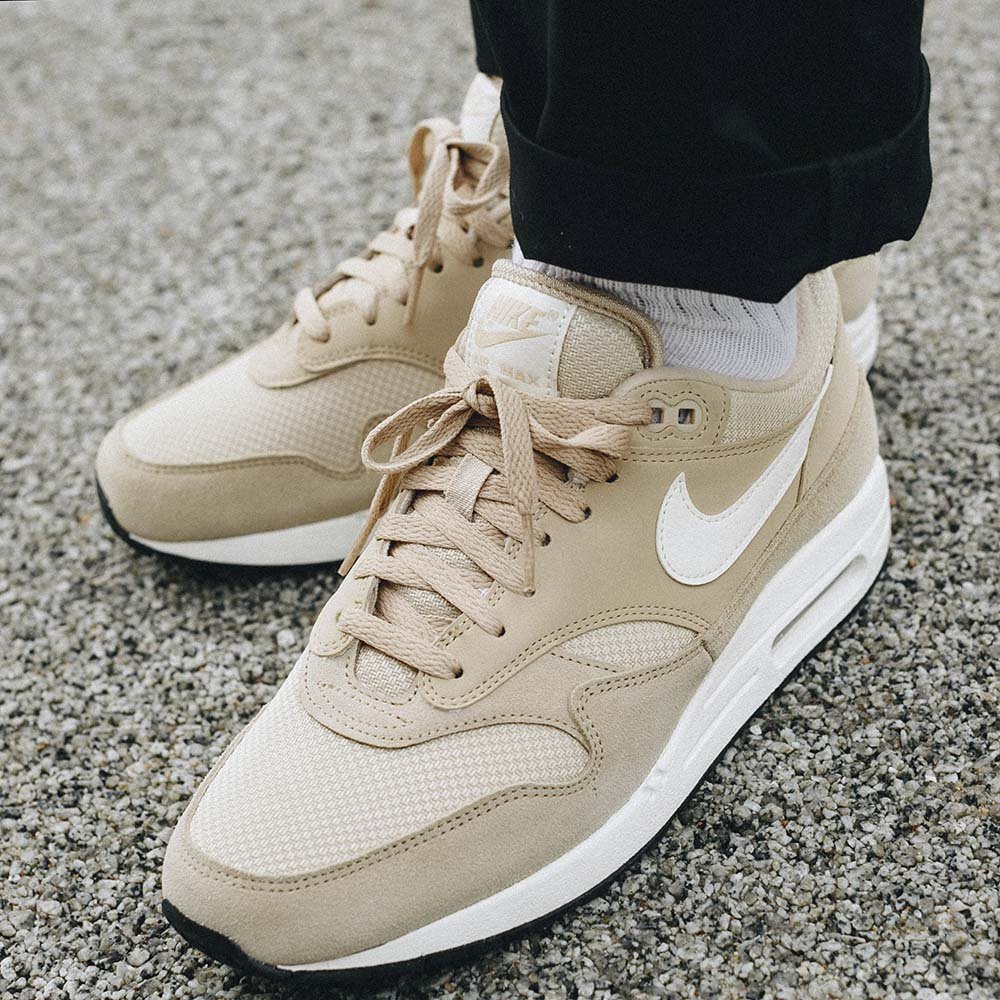 nike air max 1 (ah8145-202) nike air max 1 (ah8145-202)