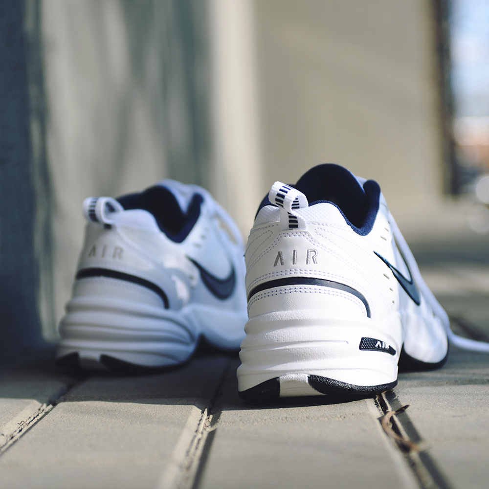 nike air monarch iv białe męskie nike air monarch iv białe męskie