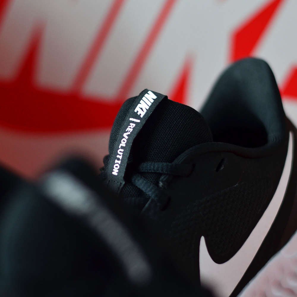 nike revolution 5 nike revolution 5