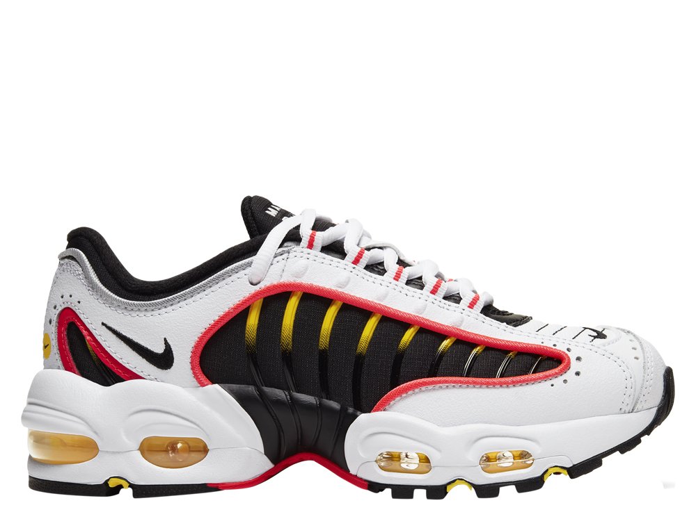 nike air max tailwind iv (gs) młodzieżowe białe (bq9810-105) nike air max tailwind iv (gs) młodzieżowe białe (bq9810-105)