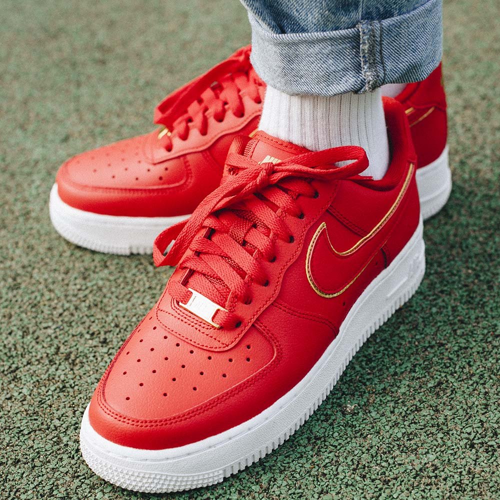 nike wmns air force 1 '07 essential damskie czerwone (ao2132-602) nike wmns air force 1 '07 essential damskie czerwone (ao2132-602)