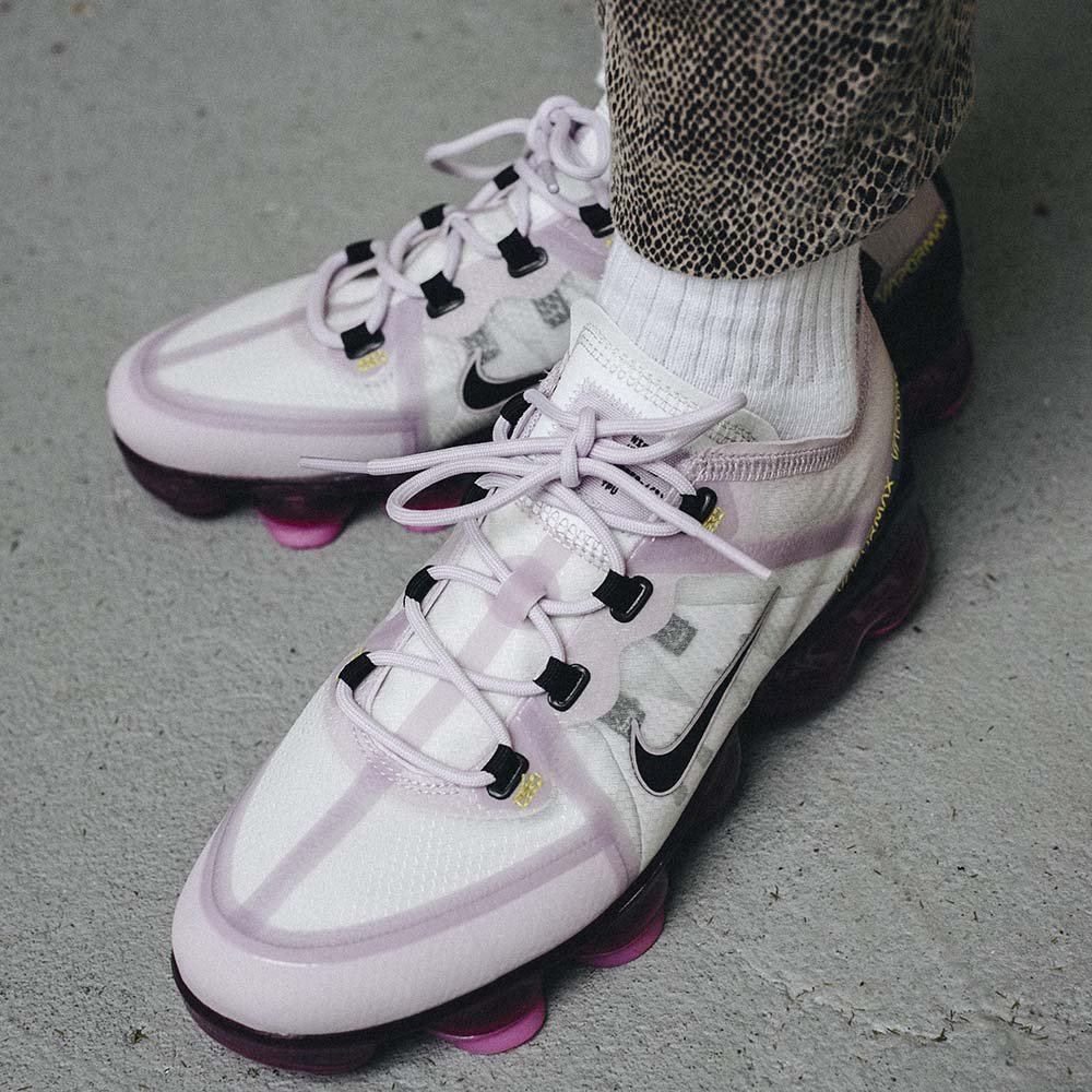 nike air vapormax 2019 (gs) młodzieżowe różowe (aj2616-015) nike air vapormax 2019 (gs) młodzieżowe różowe (aj2616-015)
