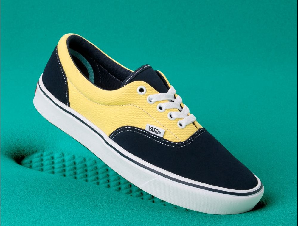 vans ua comfycush era (vn0a3wm9vno) vans ua comfycush era (vn0a3wm9vno)