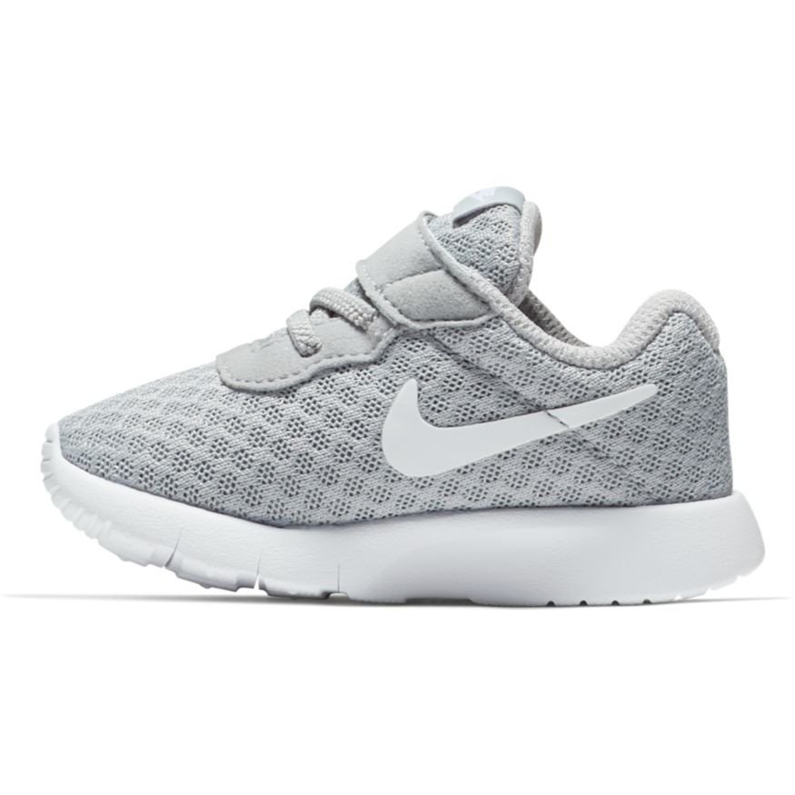 nike tanjun 23.5