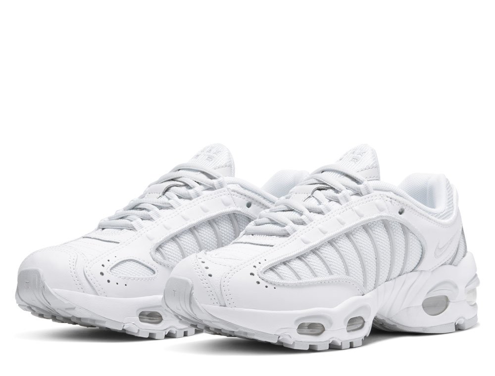 nike air max tailwind iv (gs) młodzieżowe białe (bq9810-106) nike air max tailwind iv (gs) młodzieżowe białe (bq9810-106)