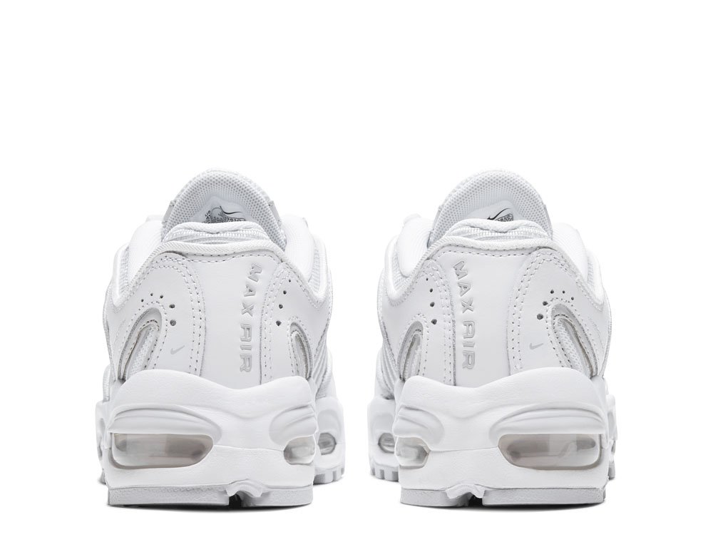 nike air max tailwind iv (gs) młodzieżowe białe (bq9810-106) nike air max tailwind iv (gs) młodzieżowe białe (bq9810-106)