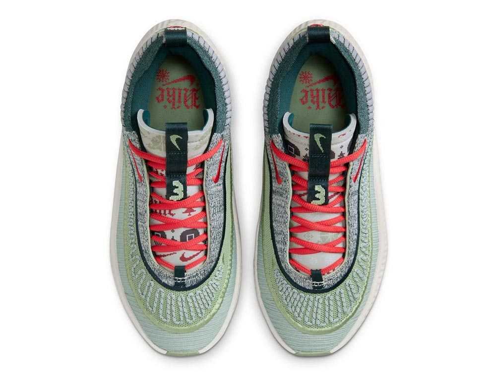 ナイキ COSMIC UNITY 3 グラデーション 28㌢ ナイキ COSMIC UNITY 3 グラデーション 28㌢ Nike Cosmic Unity