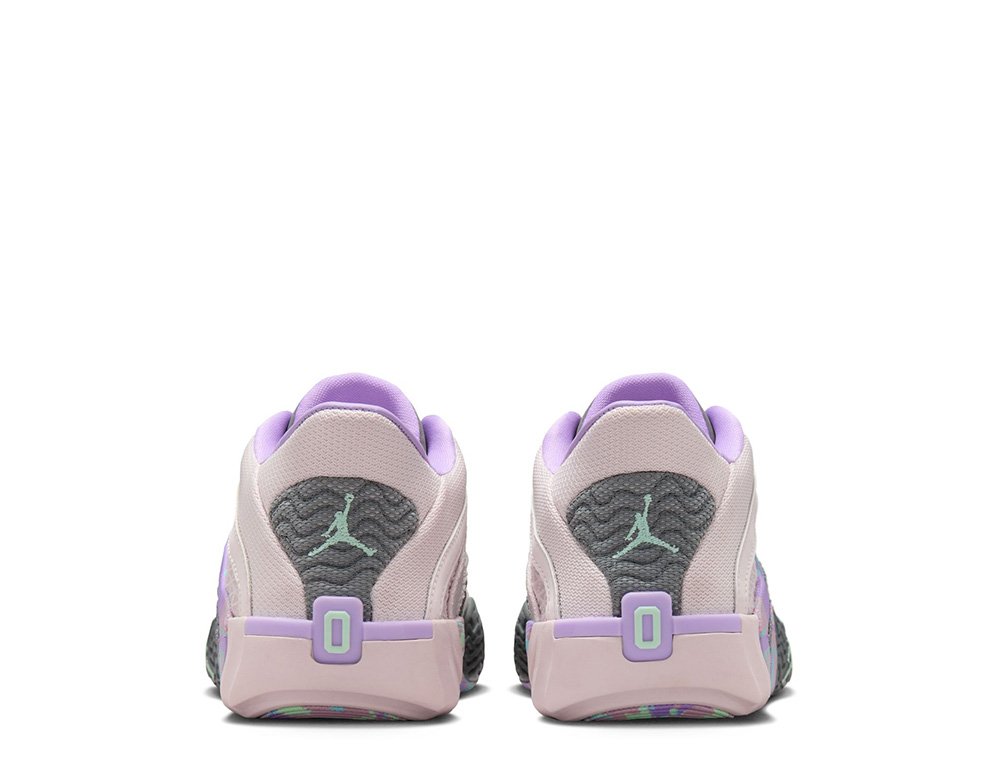 テイタム2 GS JORDAN 23.5センチ 楽天市場】 NIKE JORDAN TATUM 2 GSナイキ ジョーダン テイタム