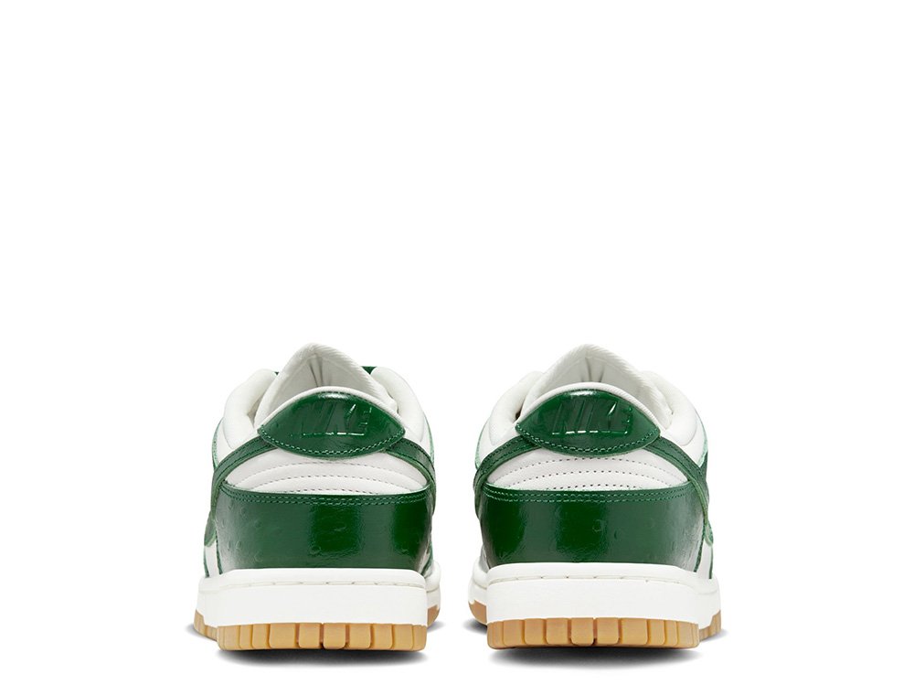関税送料込♪NIKE/DUNK LOW LX GORGE GREEN Nike Dunk Low LX Gorge Green Ostrich (Women's) - Buy at