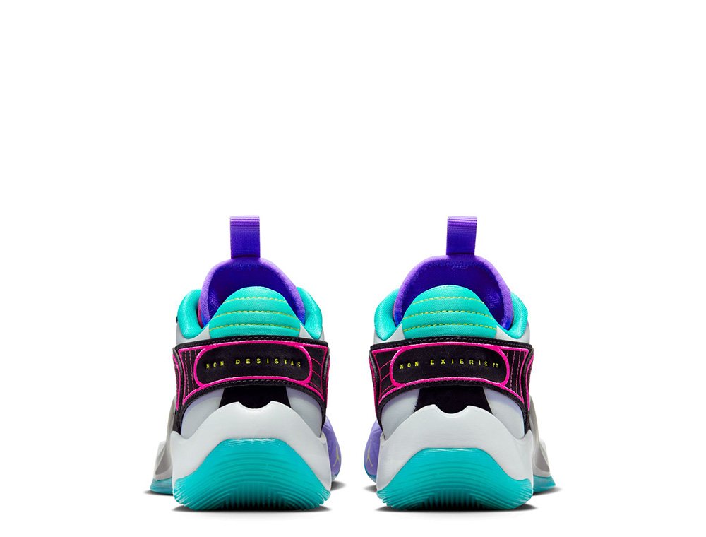 kさま専用】JORDAN LUKA2(GS) 23.5センチ JORDAN LUKA2(GS) 23.5