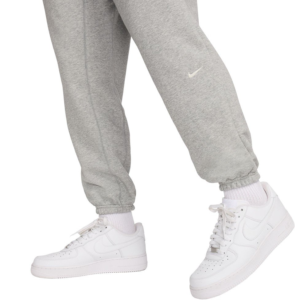 Nike Dri-FIT Standard Issue Pants Gray