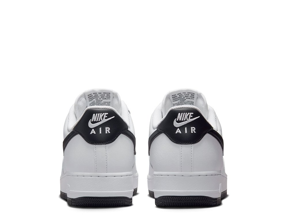 NIKE AIR FORCE 1 '07 