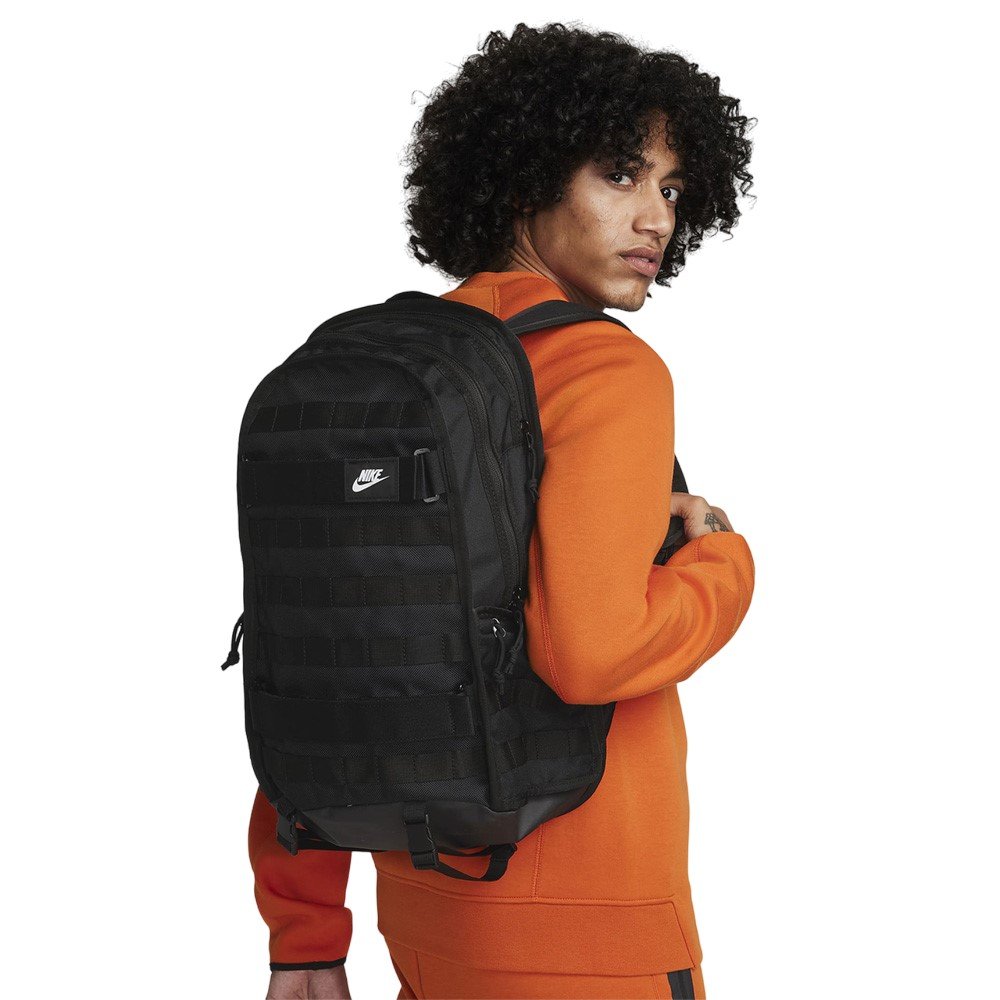 T*8様 新品未使用 ★ ナイキ RPM バックパック FD7544-010 Nike Sportswear RPM Backpack Black [FD7544-010] - skstore.eu