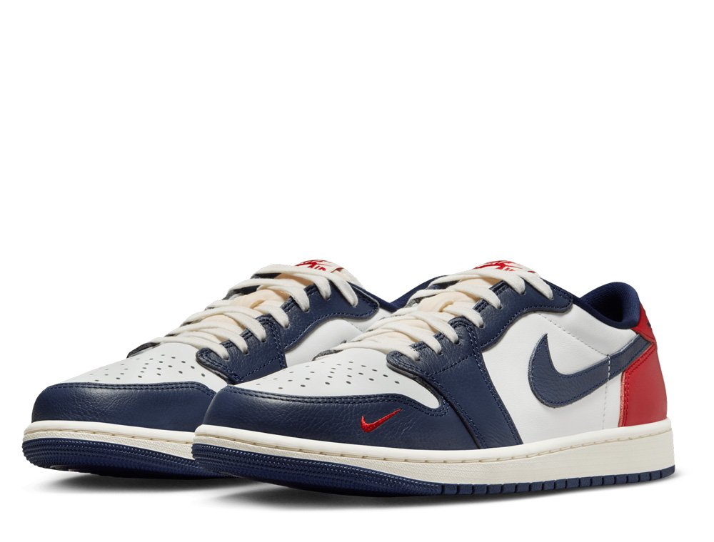 新品Nike Air Jordan 1 Low \"Midnight Navy\" Amazon.com | Air Jordan 1 Low Men's Shoes (553558-141, White