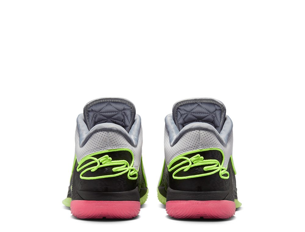 Buty Nike LeBron XXII 'Crown Jewel' White/Volt Glow-Medium