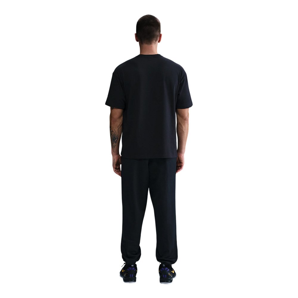 クールなセットアップ【NIKE】Kobe Therma-FIT クルー ＋ パンツ Kobe Therma-FIT Pants - Black/White – Throwback