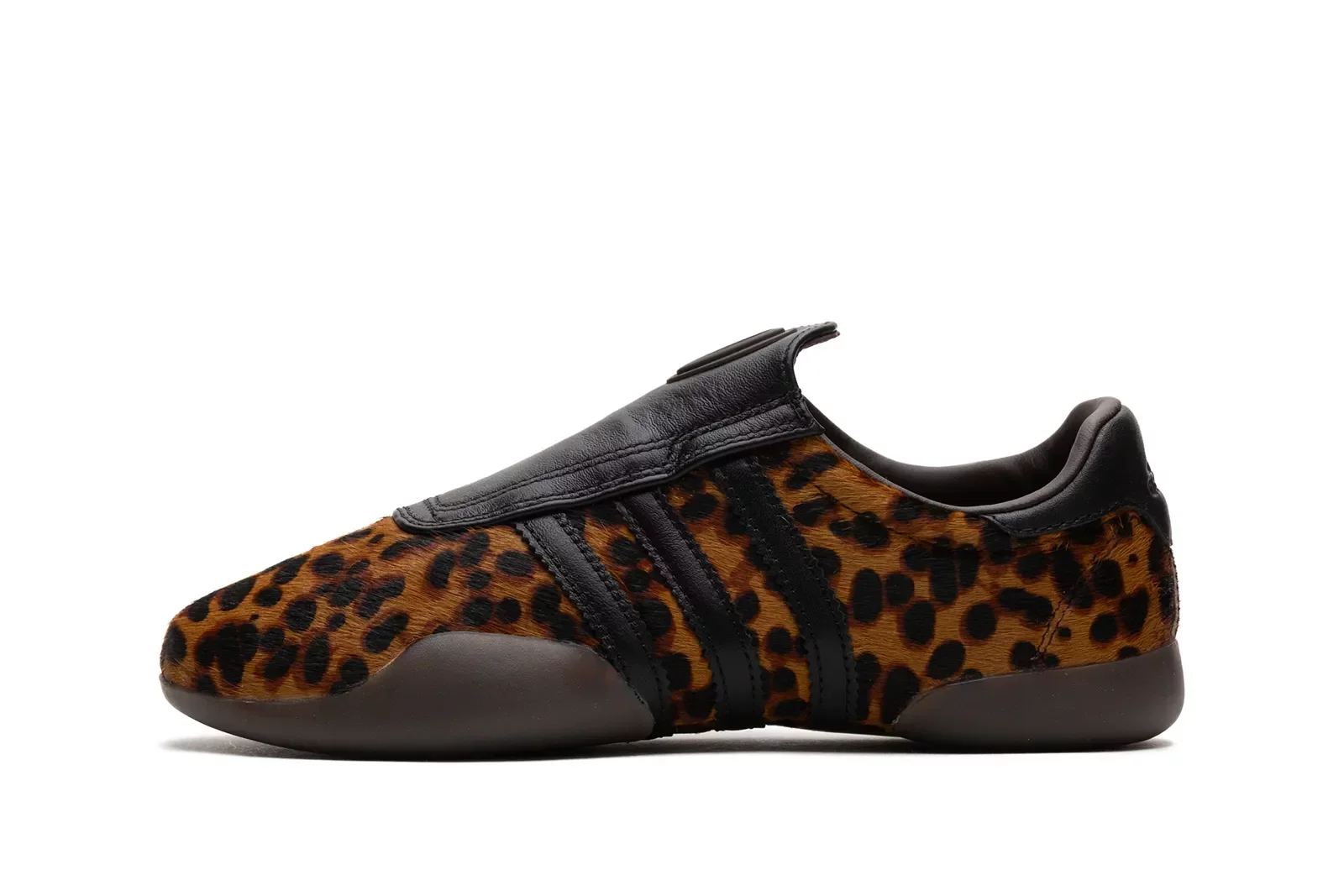 Sneakers adidas Taekwondo Mei W 'Brown Core Black' (JS0298