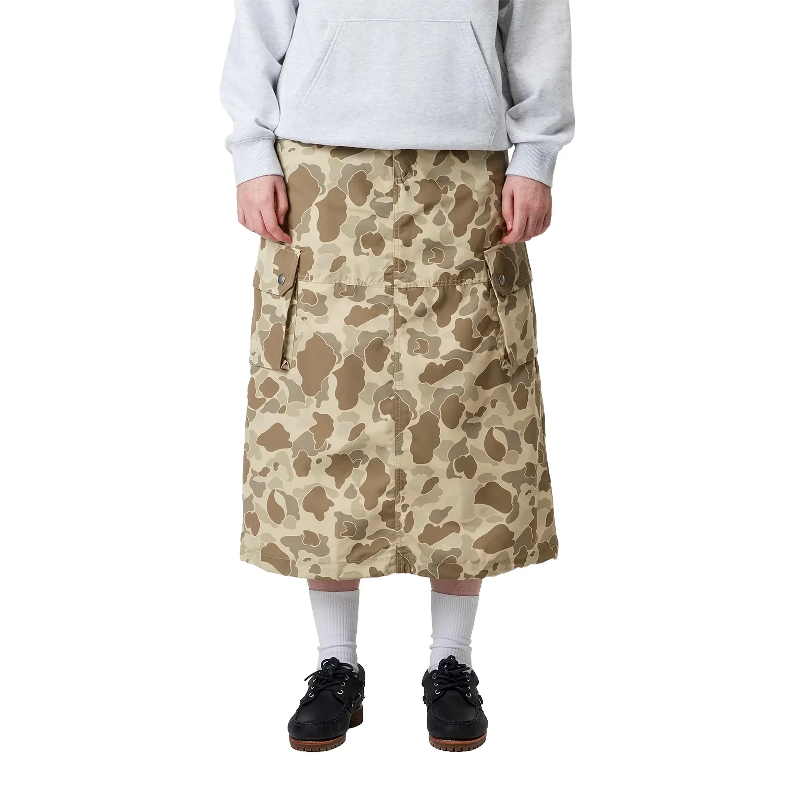 ★carhartt WIP★Irwin Camouflage Skirt Carhartt WIP Irwin skirt in camo | ASOS