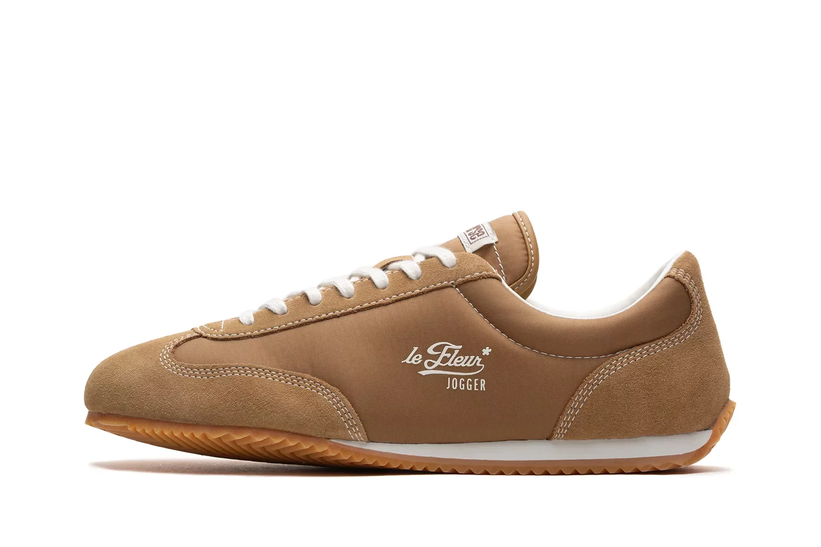 chuck taylors converse coach