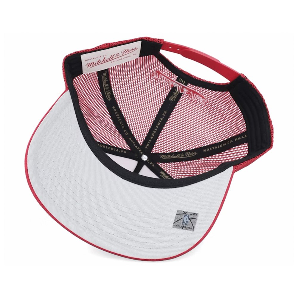 Mitchell&Ness NBA Evergreen Trucker Chicago Bulls Red Cap