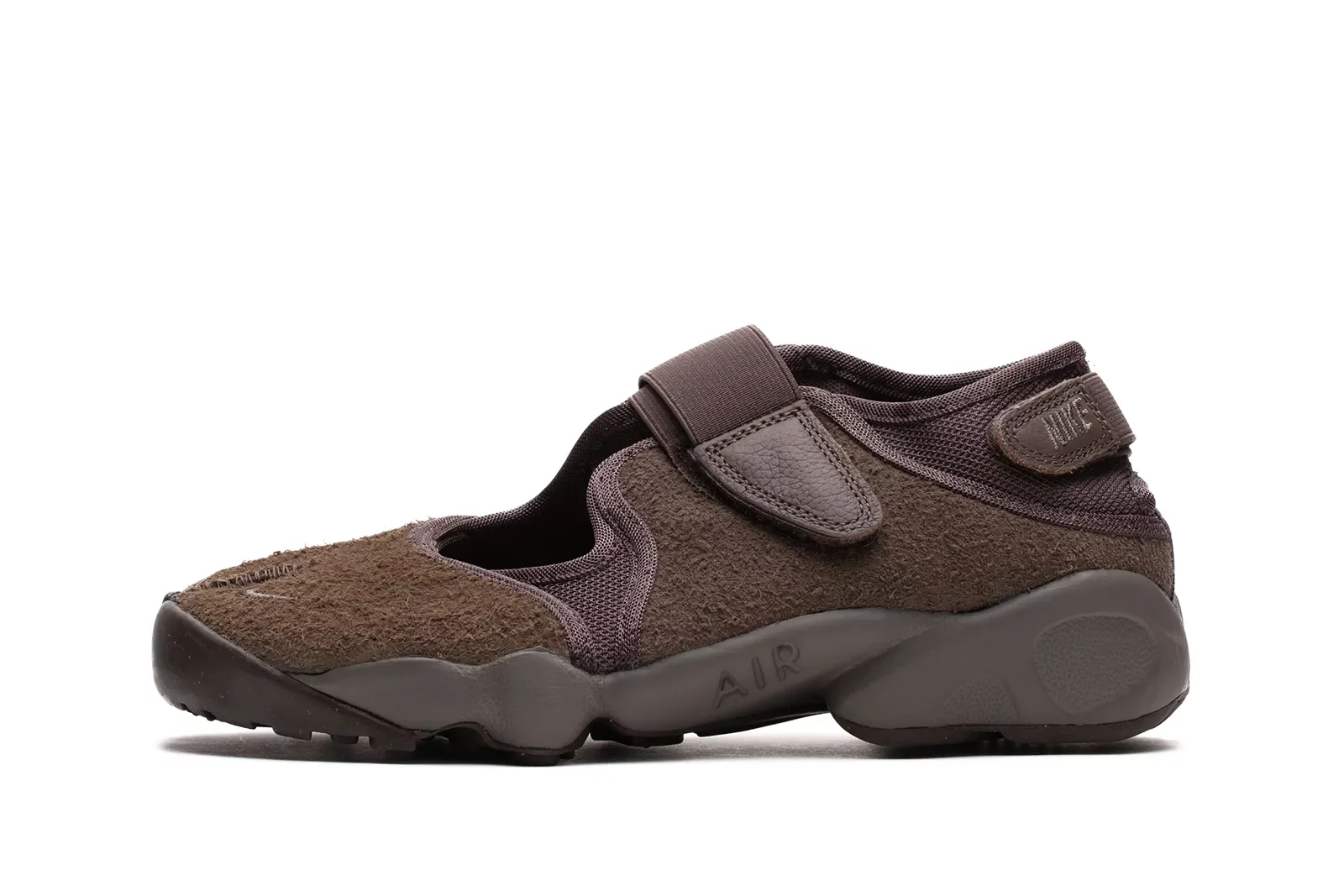 最後値下NIKE AIR RIFT IRONSTONE/CAVE STONE NIKE WMNS AIR RIFT IRONSTONE/CAVE STONE（ナイキ ウィメンズ