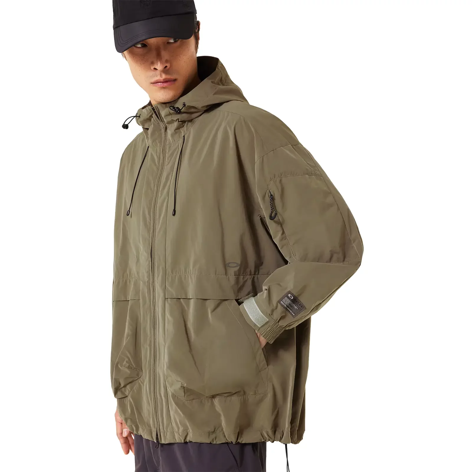 ONENESS_0004_OAKLEY-FGL-SECTOR