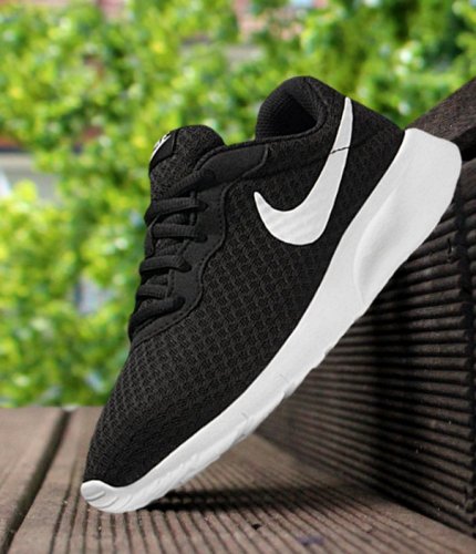 nike tanjun (gs) czarno-białe nike tanjun (gs) czarno-białe