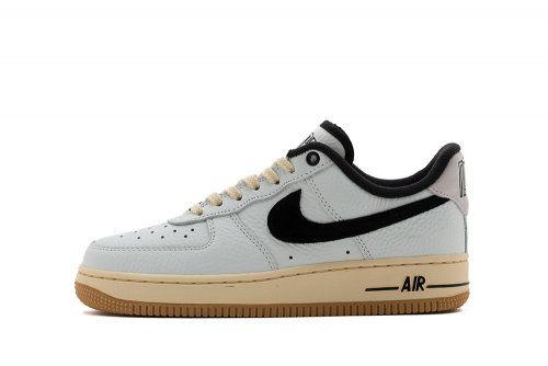NIKE - 【新品24.5cm】NIKE W エアフォース1'07 ホワイト