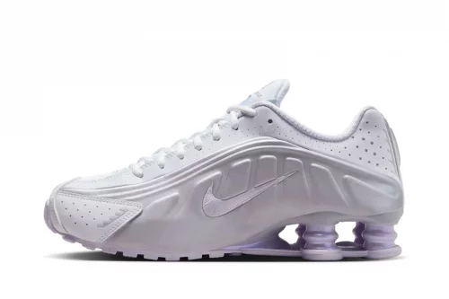 関税送料込♪NIKE/WMNS SHOX R4 “White/llic Silver” Nike Shox R4 Womens Fashion Sneakers in White Silver - 6 US
