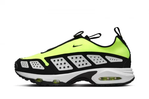 【NIKE】☆スニーカー☆ Air Max SNDR Black and Silver Nike Air Max SNDR sneakers in black and silver | ASOS