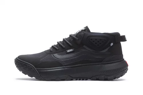 Sneakers Vans MTE Crosspath Mid 'Black' (VN000CVVBKA) | WSS