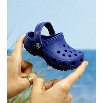 crocs 19