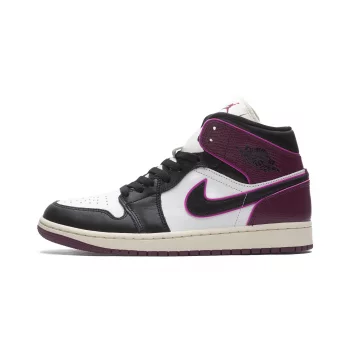 ★Nike ナイキ Jordan 1 Mid Dirty Powder Iridescent (W) Jordan 1 Mid Dirty Powder Iridescent (Women's) - BQ6472-602 - US