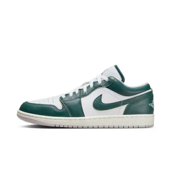 Air Jordan 1 Low SE Pistachio Frost Review& On foot - YouTube