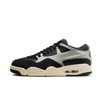Air Jordan 4 ブラック スエード Air Jordan 4 ブラック スエード
