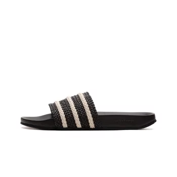 Adidas Adilette slippers | WSS
